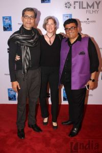 Flashing smiles with Fahad